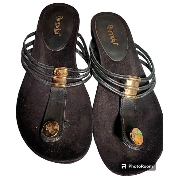 Bjorndal Black Leather Sandals Size 8 Gold Hardware - Picture 1 of 7